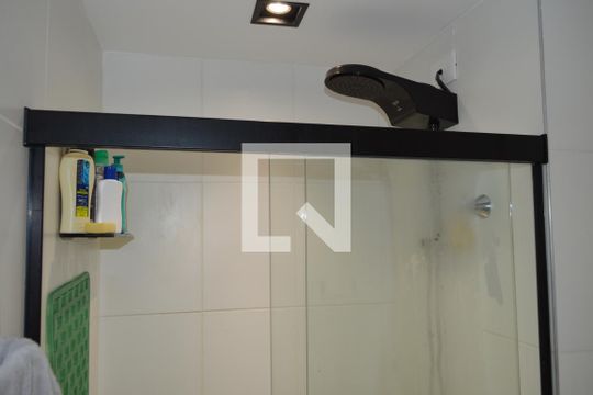 Banheiro de kitnet/studio para alugar com 1 quarto, 37m² em Ipiranga, São Paulo