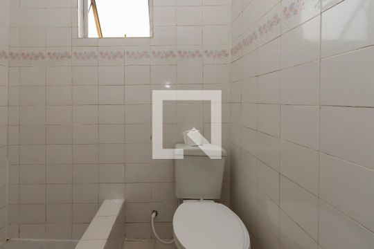 Banheiro da Suíte de casa para alugar com 3 quartos, 120m² em Jardim São Luís, São Paulo