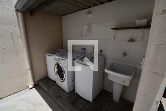 Área comum - Lavanderia de kitnet/studio para alugar com 1 quarto, 30m² em Cidade Universitária, Campinas