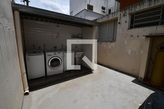 Área comum - Lavanderia de kitnet/studio para alugar com 1 quarto, 30m² em Cidade Universitária, Campinas