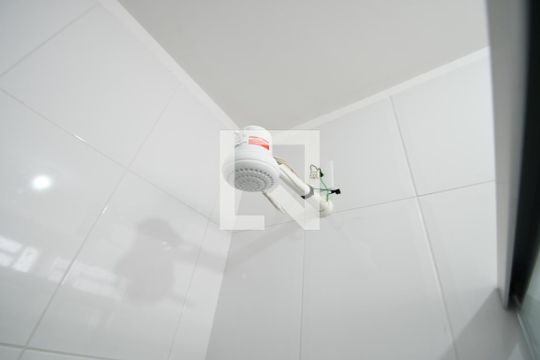 Banheiro de kitnet/studio para alugar com 1 quarto, 30m² em Cidade Universitária, Campinas