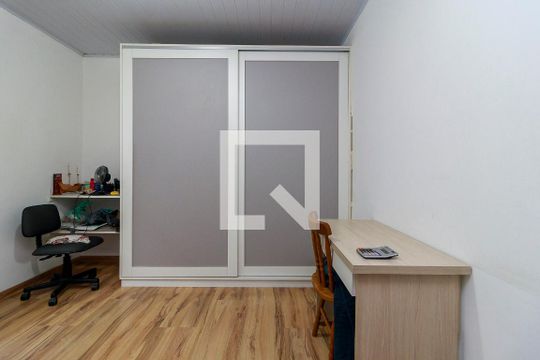 Suíte 1 de casa à venda com 2 quartos, 180m² em Jardim Aeroporto, São Paulo