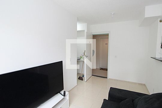 Sala de apartamento para alugar com 1 quarto, 35m² em Todos Os Santos, Rio de Janeiro