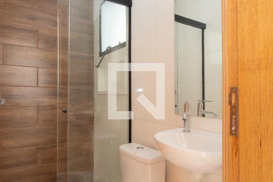 Banheiro de apartamento à venda com 1 quarto, 28m² em Penha de França, São Paulo