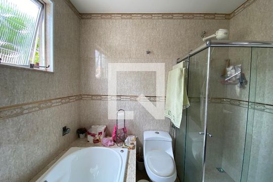 Banheiro do Quarto 3 de casa à venda com 4 quartos, 120m² em Inhaúma, Rio de Janeiro