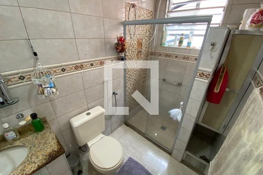 Banheiro de casa à venda com 4 quartos, 120m² em Inhaúma, Rio de Janeiro