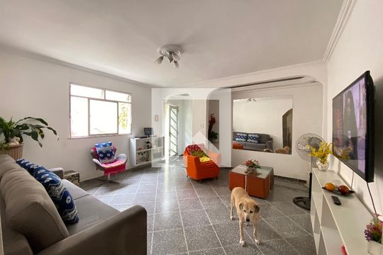 Casa à venda com 4 quartos, 120m² em Inhaúma, Rio de Janeiro