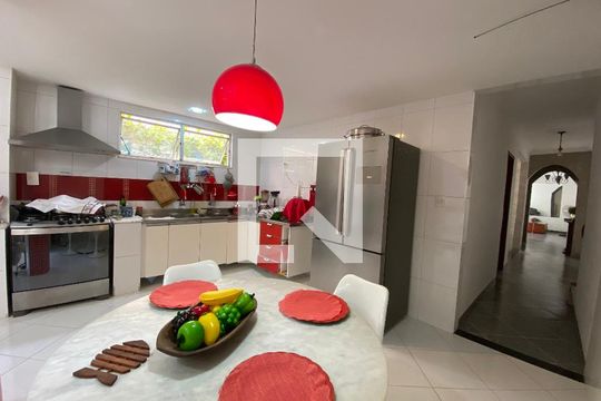 Cozinha de casa à venda com 4 quartos, 120m² em Inhaúma, Rio de Janeiro