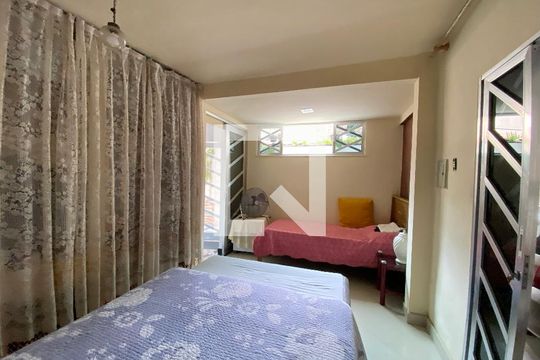 Quarto 1 de casa à venda com 4 quartos, 120m² em Inhaúma, Rio de Janeiro