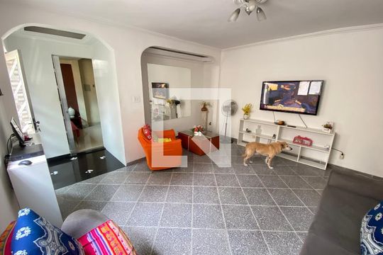 Sala de casa à venda com 4 quartos, 120m² em Inhaúma, Rio de Janeiro