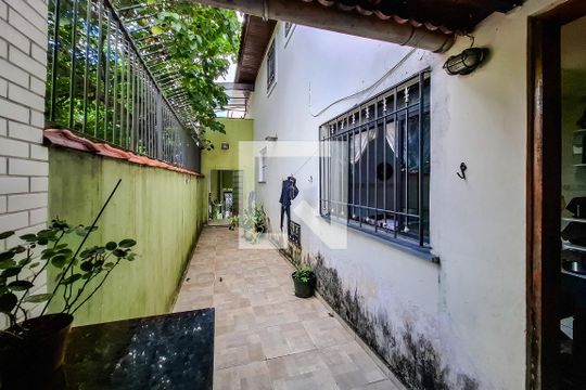 Área comum de casa à venda com 4 quartos, 200m² em Bosque da Saúde, São Paulo