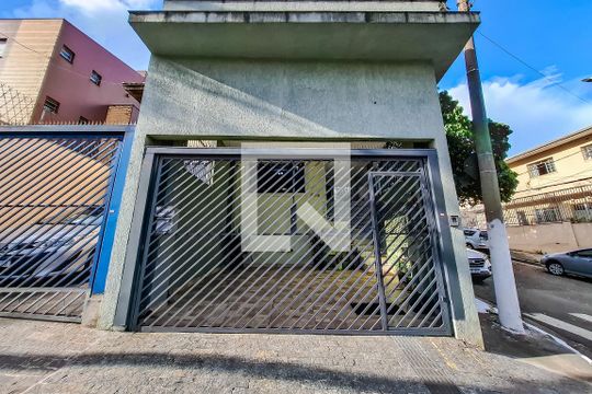 Fachada de casa à venda com 4 quartos, 200m² em Bosque da Saúde, São Paulo