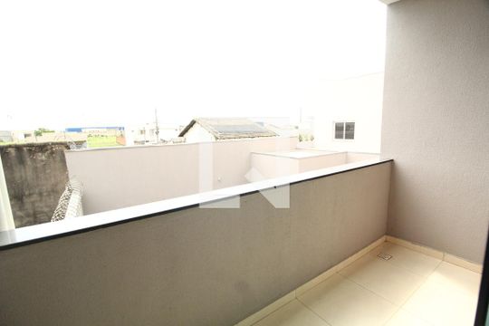 Varanda  de casa para alugar com 5 quartos, 270m² em Novo Mundo, Uberlândia