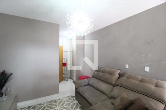 Sala 2 de casa para alugar com 5 quartos, 270m² em Novo Mundo, Uberlândia