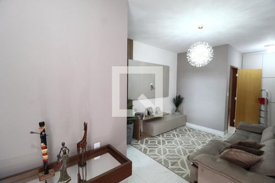 Sala 2 de casa para alugar com 5 quartos, 270m² em Novo Mundo, Uberlândia