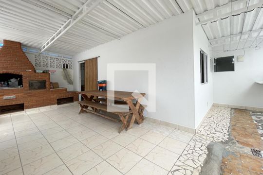 Área - Churrasqueira de casa para alugar com 1 quarto, 66m² em Ferrazópolis, São Bernardo do Campo