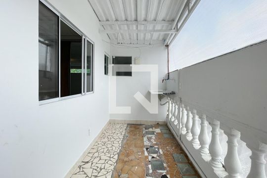 Área de Serviço de casa para alugar com 1 quarto, 66m² em Ferrazópolis, São Bernardo do Campo