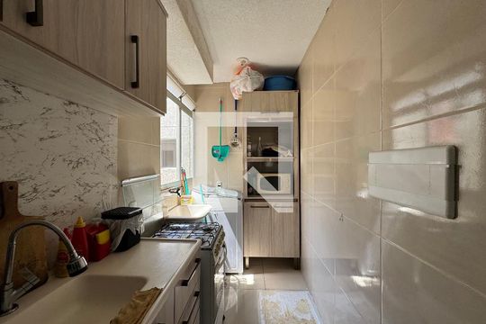 Cozinha de apartamento para alugar com 2 quartos, 44m² em Santos Dumont, São Leopoldo