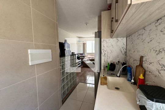 Cozinha de apartamento para alugar com 2 quartos, 44m² em Santos Dumont, São Leopoldo