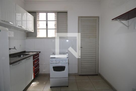 Cozinha de kitnet/studio para alugar com 1 quarto, 30m² em Cidade Universitária, Campinas