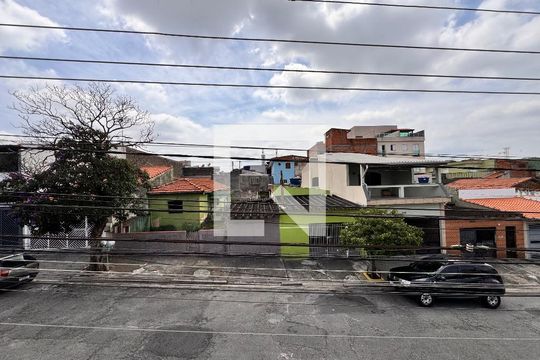 Vista de casa à venda com 3 quartos, 250m² em Parque Capuava, Santo André