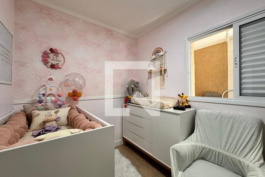 Quarto 2 de casa à venda com 3 quartos, 250m² em Parque Capuava, Santo André