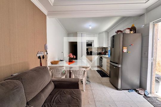 Sala de casa à venda com 3 quartos, 250m² em Parque Capuava, Santo André