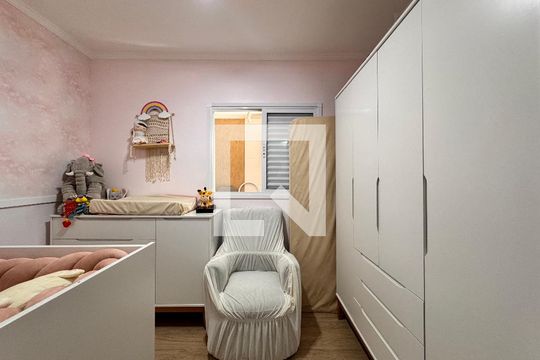 Quarto 2 de casa à venda com 3 quartos, 250m² em Parque Capuava, Santo André