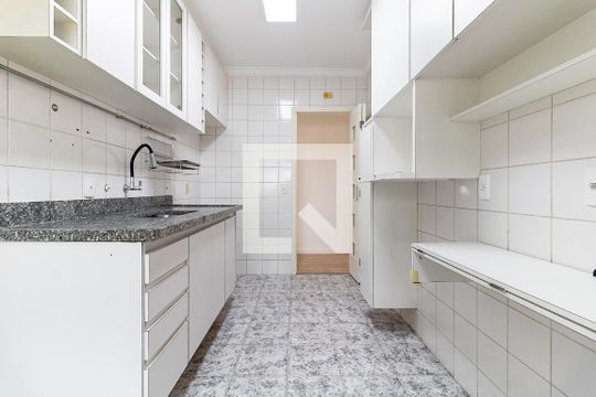Cozinha de apartamento para alugar com 3 quartos, 73m² em Vila Mascote, São Paulo