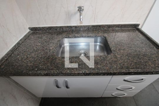 Cozinha de kitnet/studio para alugar com 1 quarto, 36m² em Cidade Universitária, Campinas