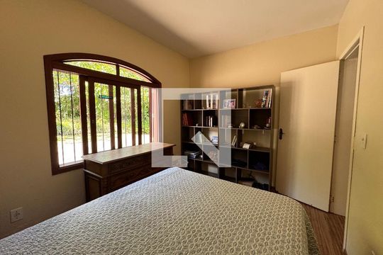 Quarto 1 de casa à venda com 4 quartos, 860m² em São João Batista, São Leopoldo