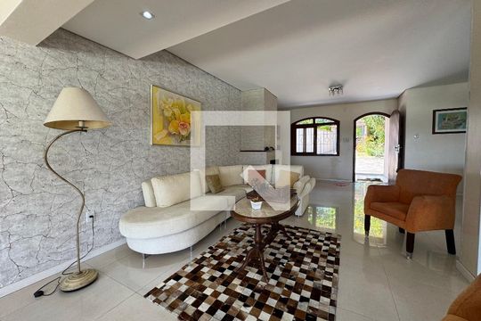 Sala de casa para alugar com 4 quartos, 860m² em São João Batista, São Leopoldo