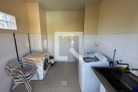 Detalhe da área de serviço de casa à venda com 4 quartos, 860m² em São João Batista, São Leopoldo