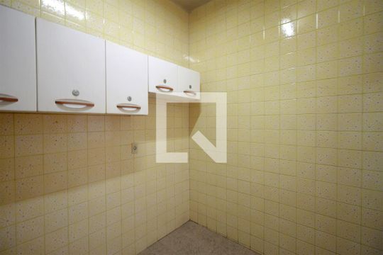 Cozinha de apartamento à venda com 4 quartos, 140m² em Centro, Belo Horizonte