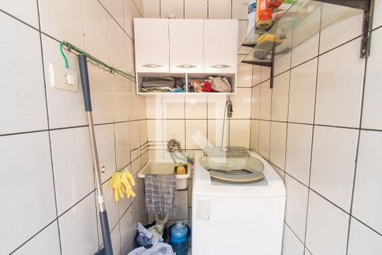 Quintal/área de serviço de apartamento à venda com 3 quartos, 72m² em Cambuci, São Paulo