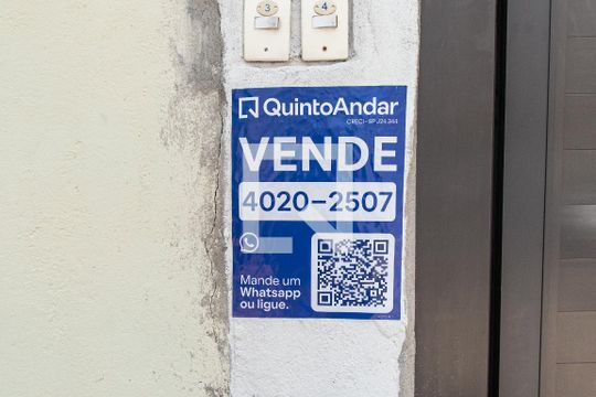 Placa de apartamento à venda com 3 quartos, 72m² em Cambuci, São Paulo