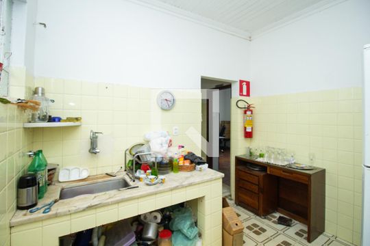 Cozinha de casa à venda com 3 quartos, 300m² em Serra, Belo Horizonte