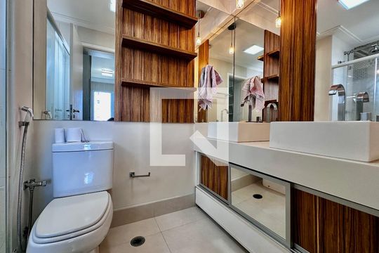Banheiro Suíte de apartamento para alugar com 3 quartos, 117m² em Santo Amaro, São Paulo