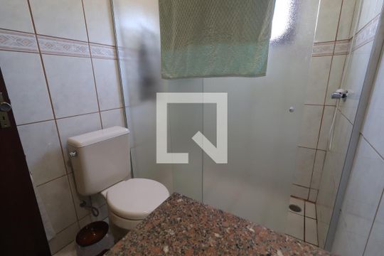 Banheiro de casa à venda com 3 quartos, 132m² em Guarani, Novo Hamburgo
