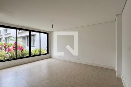 Sala de casa à venda com 4 quartos, 845m² em Chácara Santo Antônio (zona Sul), São Paulo