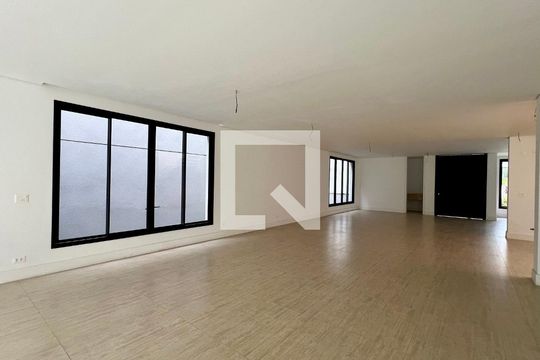 Sala de casa à venda com 4 quartos, 845m² em Chácara Santo Antônio (zona Sul), São Paulo