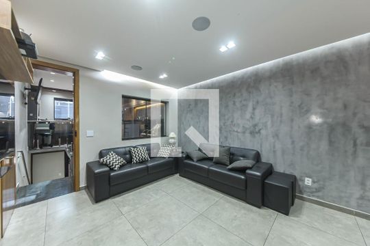 Sala de casa à venda com 3 quartos, 135m² em Bosque da Saúde, São Paulo