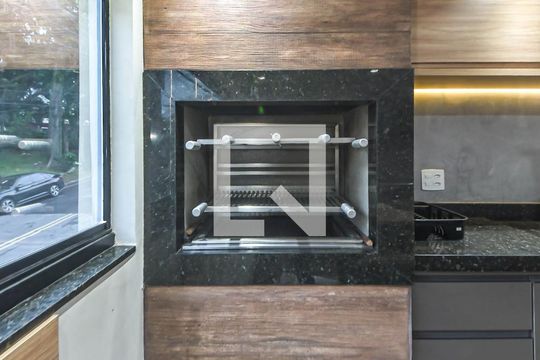 Sala de casa à venda com 3 quartos, 135m² em Bosque da Saúde, São Paulo
