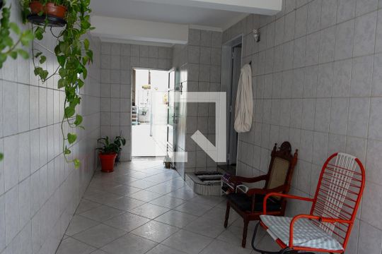 Área comum de casa à venda com 5 quartos, 175m² em Pestana, Osasco
