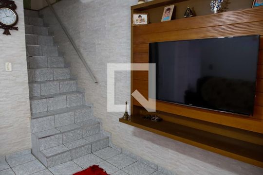 Sala de casa à venda com 5 quartos, 175m² em Pestana, Osasco