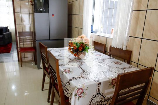 Cozinha de casa à venda com 5 quartos, 175m² em Pestana, Osasco