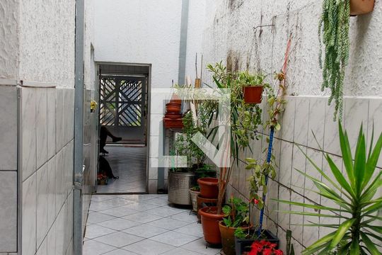Área comum de casa à venda com 5 quartos, 175m² em Pestana, Osasco