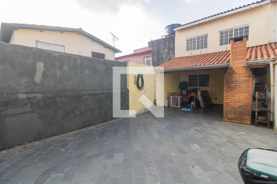 Quintal de casa à venda com 3 quartos, 258m² em Vila Rio Branco, São Paulo