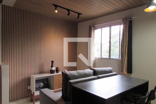 Sala de apartamento para alugar com 1 quarto, 32m² em Jardim Ivana, São Paulo