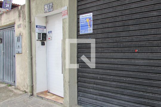 Fachada de apartamento para alugar com 1 quarto, 32m² em Jardim Ivana, São Paulo